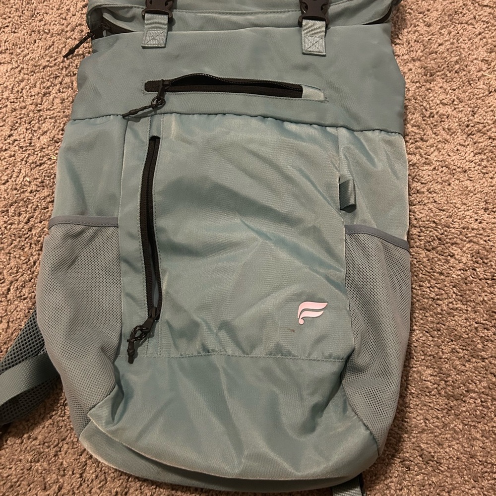 Fabletics the only backpack - Picture 3 of 3